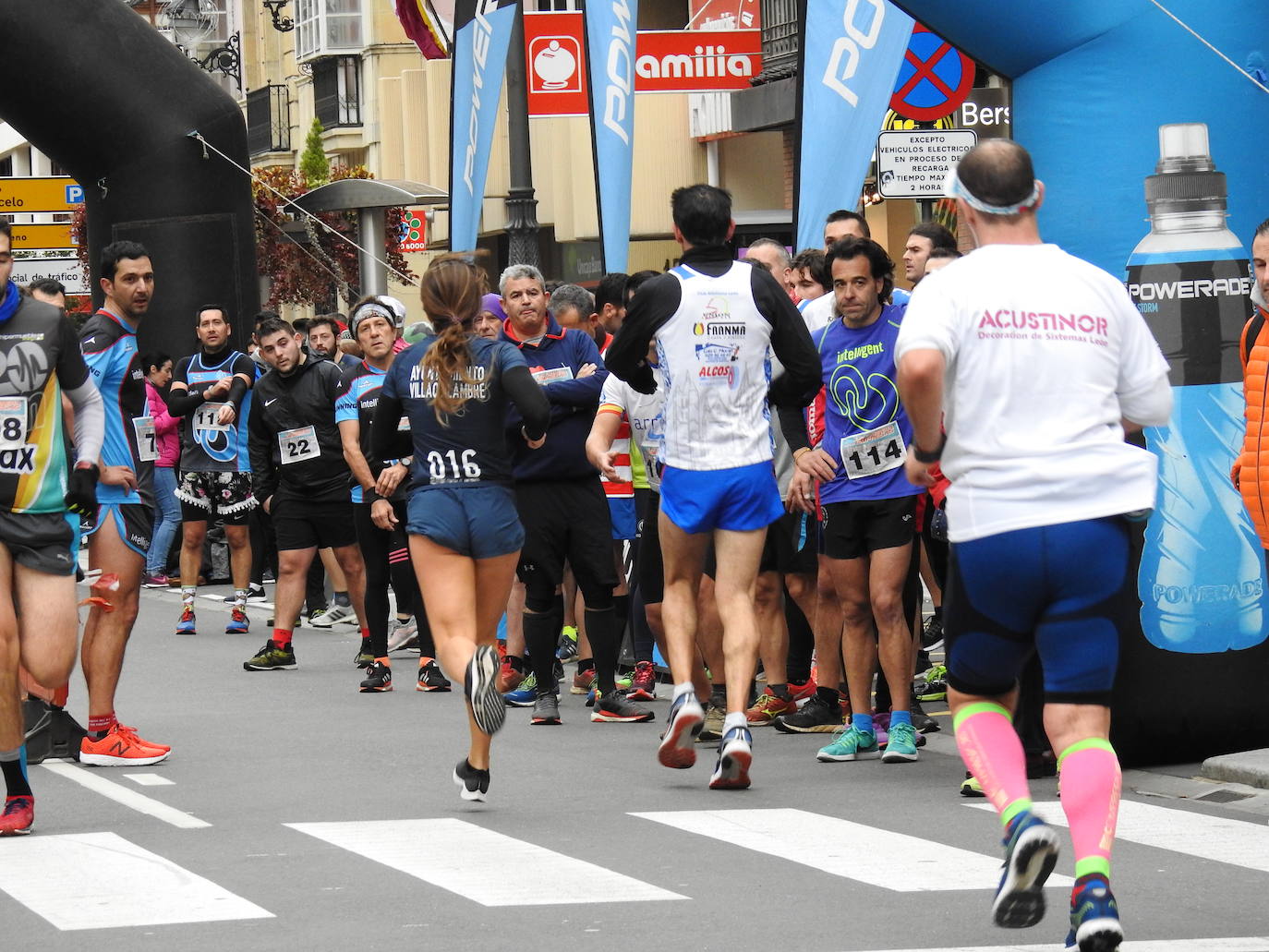 Más de 250 participantes se citan en la II Carrera de las Empresas con Ordoño II como perfecto circuito.