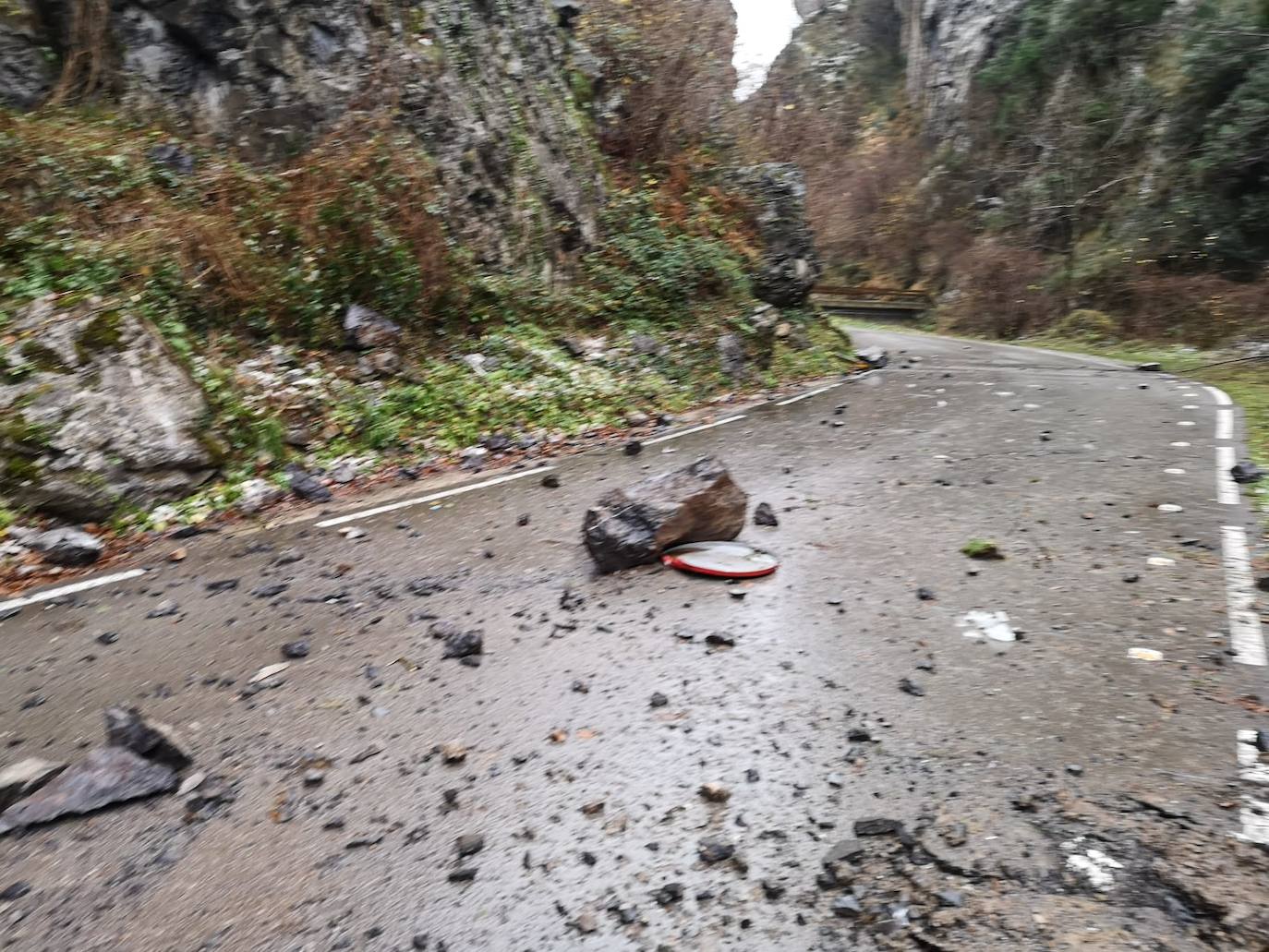 Fotos: Desprendimientos en Caín a causa del temporal