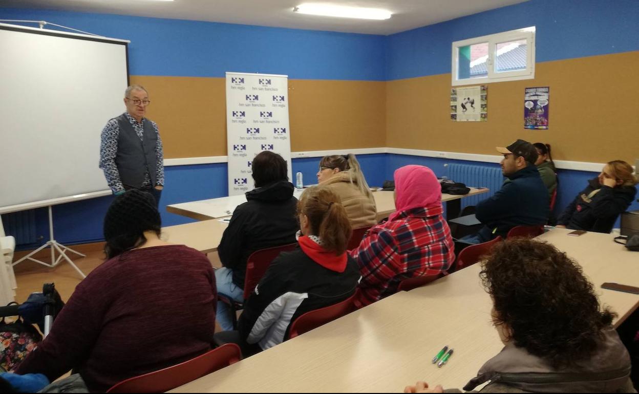 El Ayuntamiento de Villaquilambre y HM Hospitales colaboran en la formación de los colectivos de inclusión social