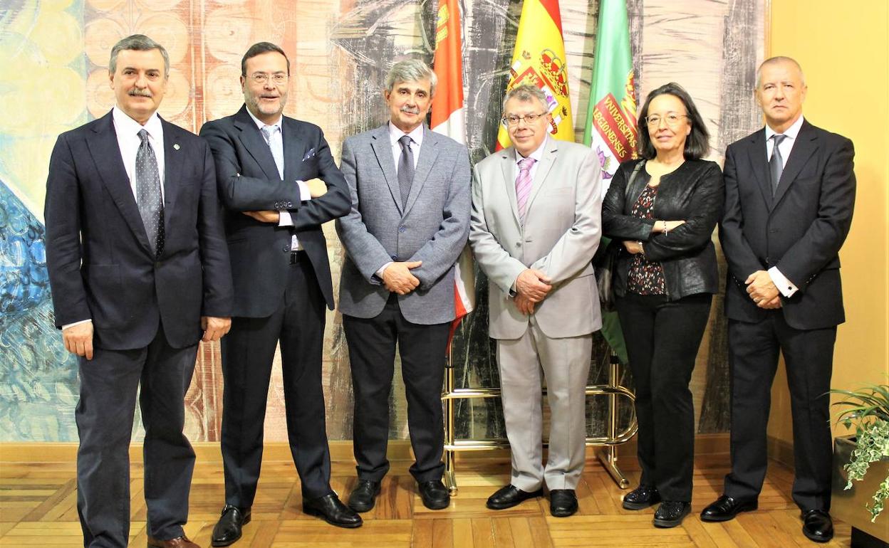 Graduada la IX edición del Máster en Cirugía Bucal, Implantología y Periodoncia de la ULE