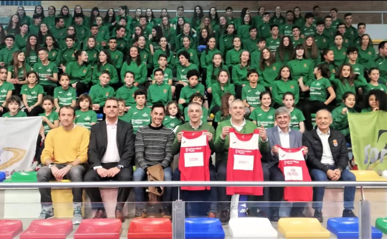 Presentación del equipo en la Universidad de León.