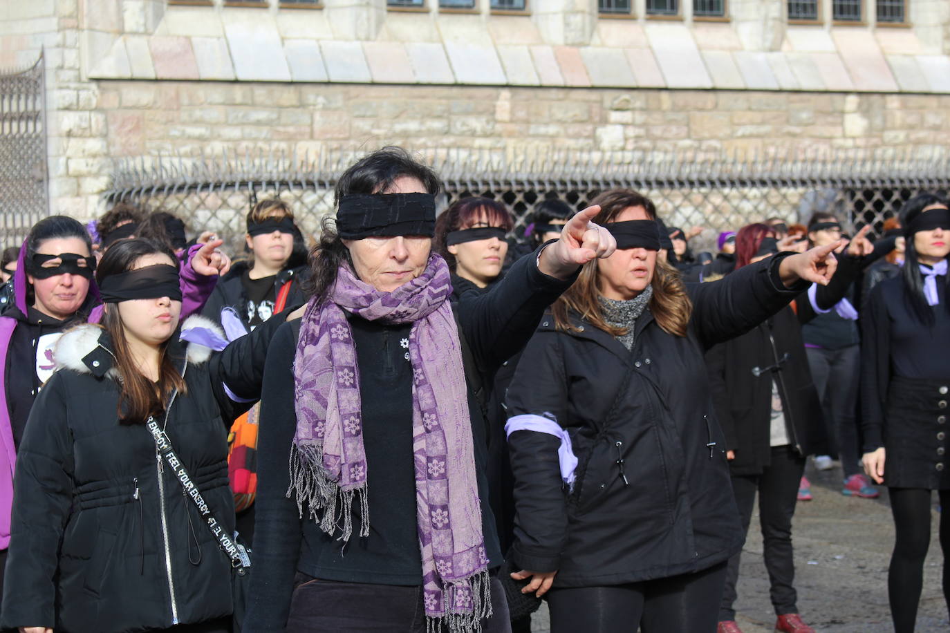 Fotos: Coreografía de &#039;Un violador en tu camino&#039; en León