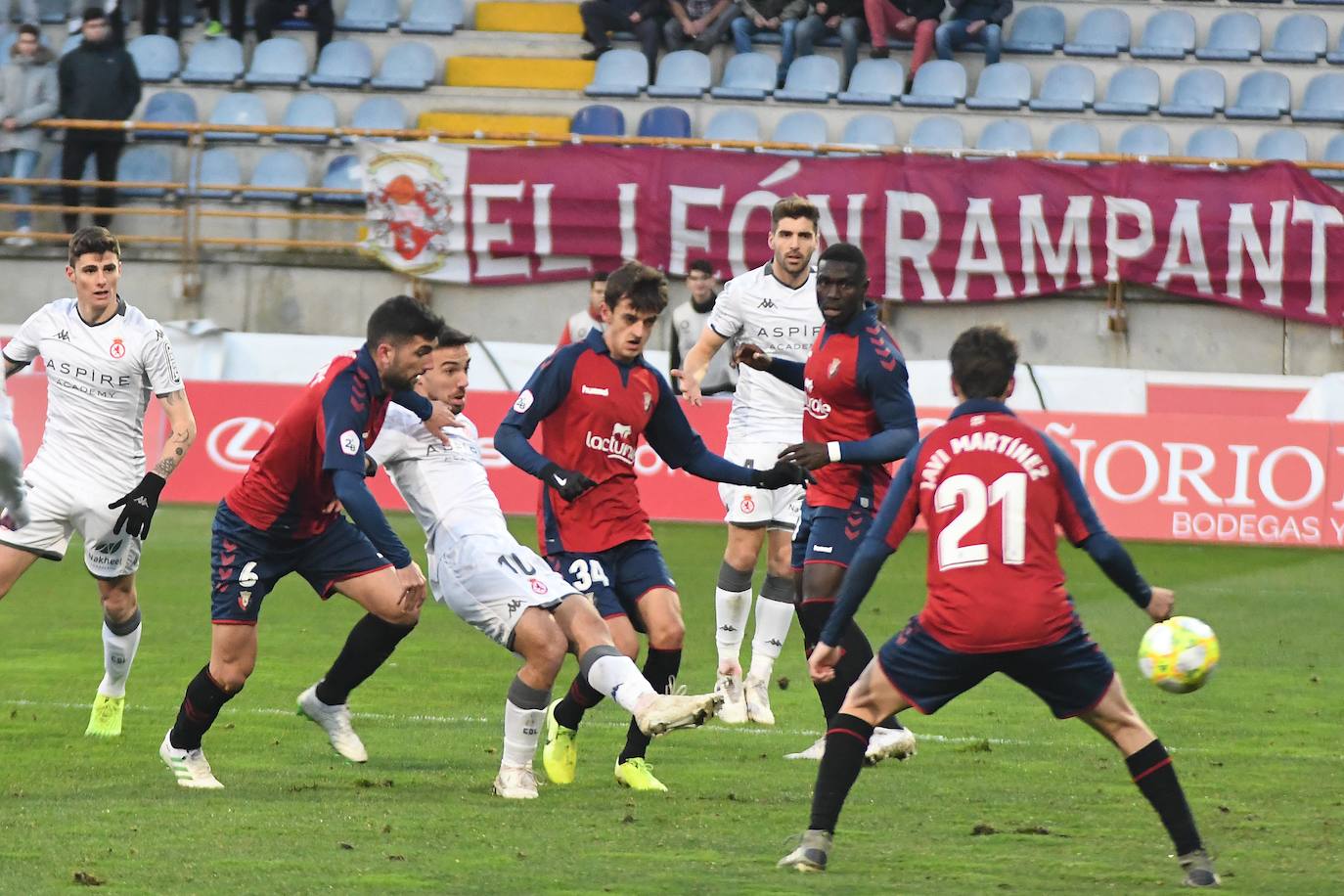 Fotos: Las mejores imágenes del Cultural - Osasuna B