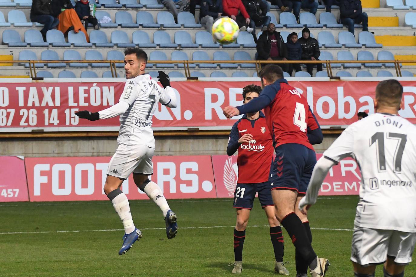 Fotos: Las mejores imágenes del Cultural - Osasuna B