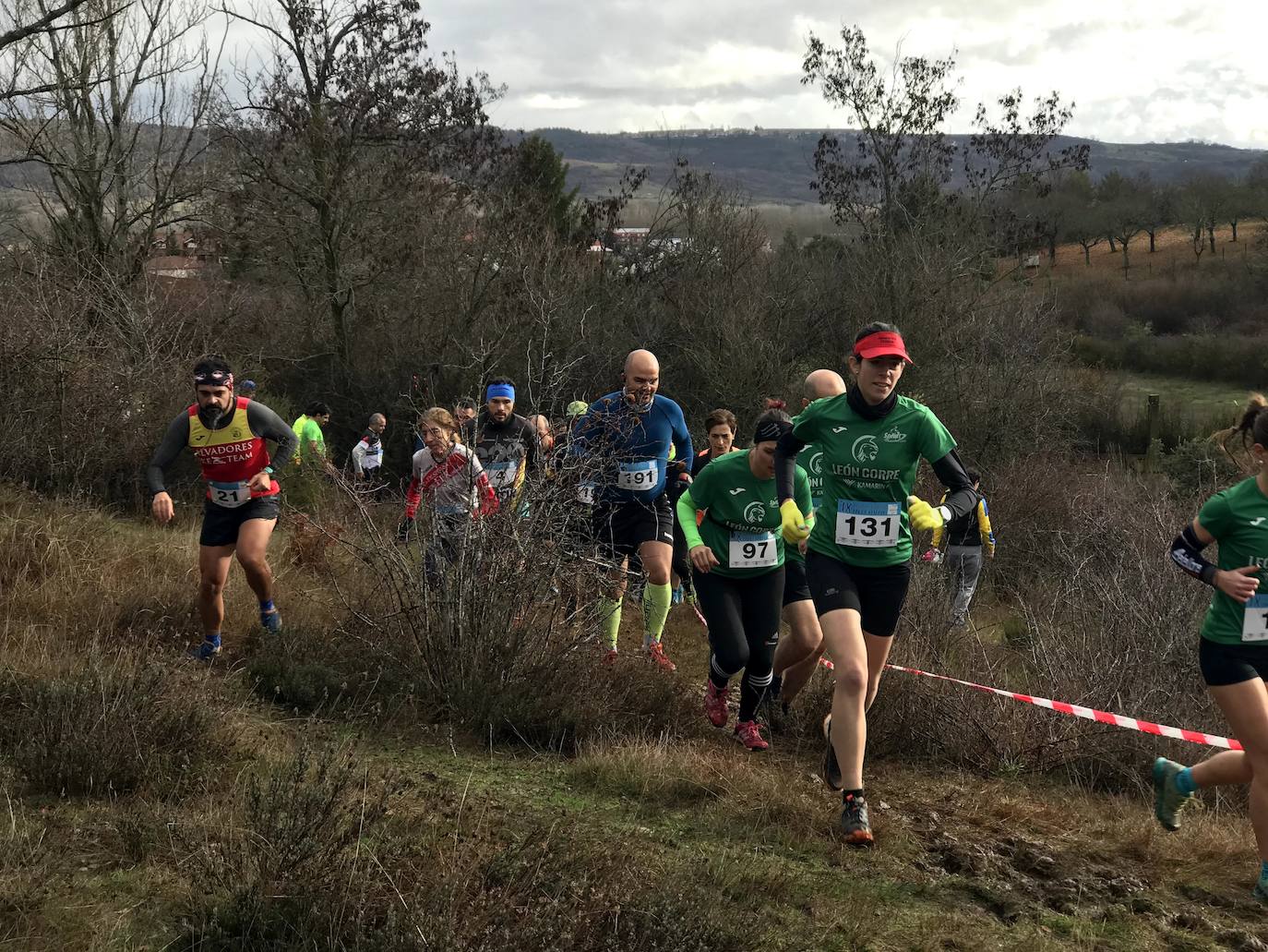 Fotos: Las mejores imágenes del Cross Navideño de Lorenzana