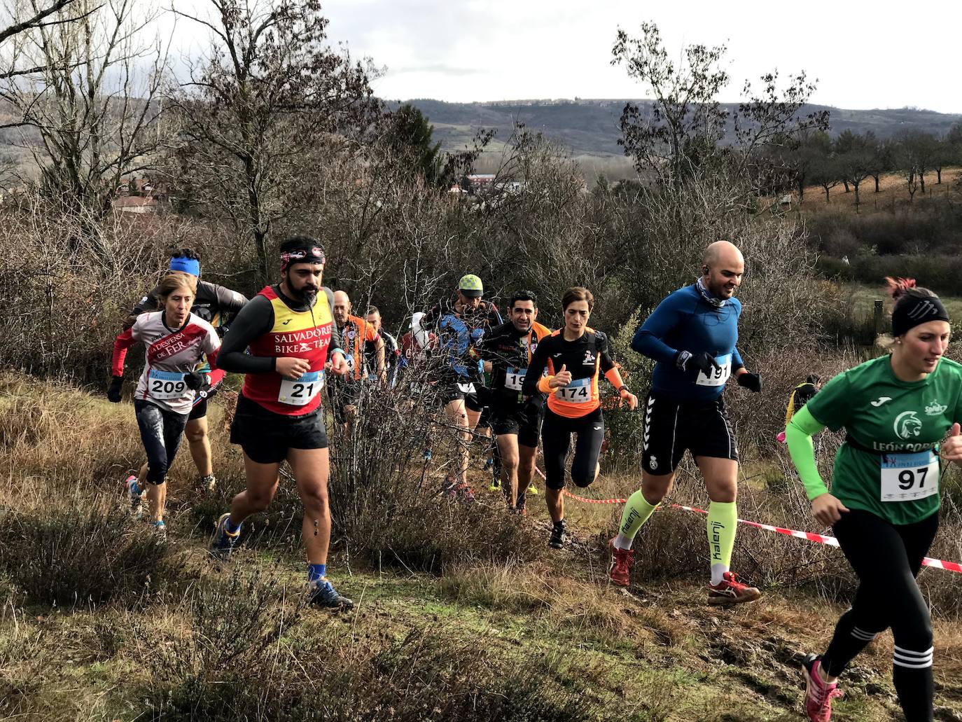 Fotos: Las mejores imágenes del Cross Navideño de Lorenzana