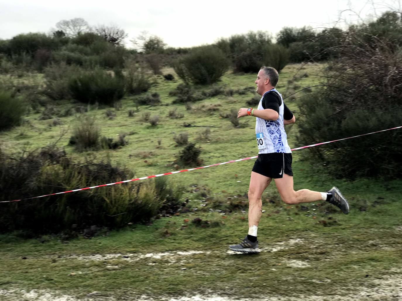 Fotos: Las mejores imágenes del Cross Navideño de Lorenzana