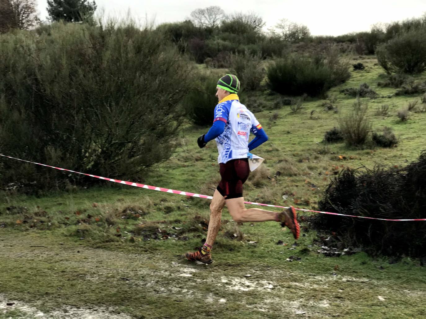 Fotos: Las mejores imágenes del Cross Navideño de Lorenzana