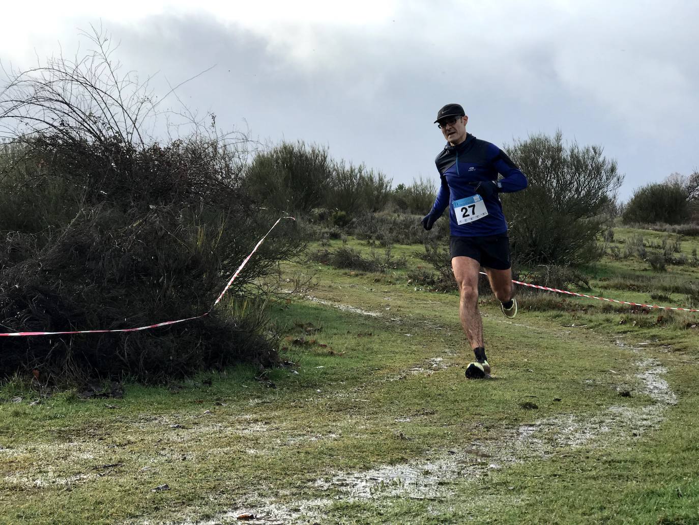 Fotos: Las mejores imágenes del Cross Navideño de Lorenzana