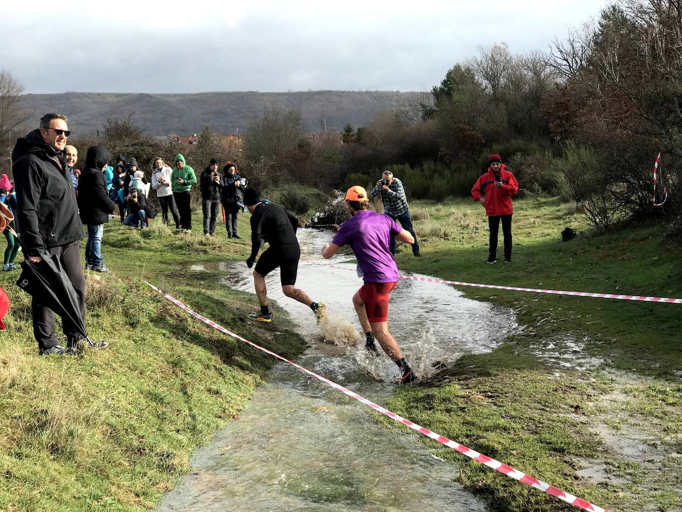 Fotos: Las mejores imágenes del Cross Navideño de Lorenzana
