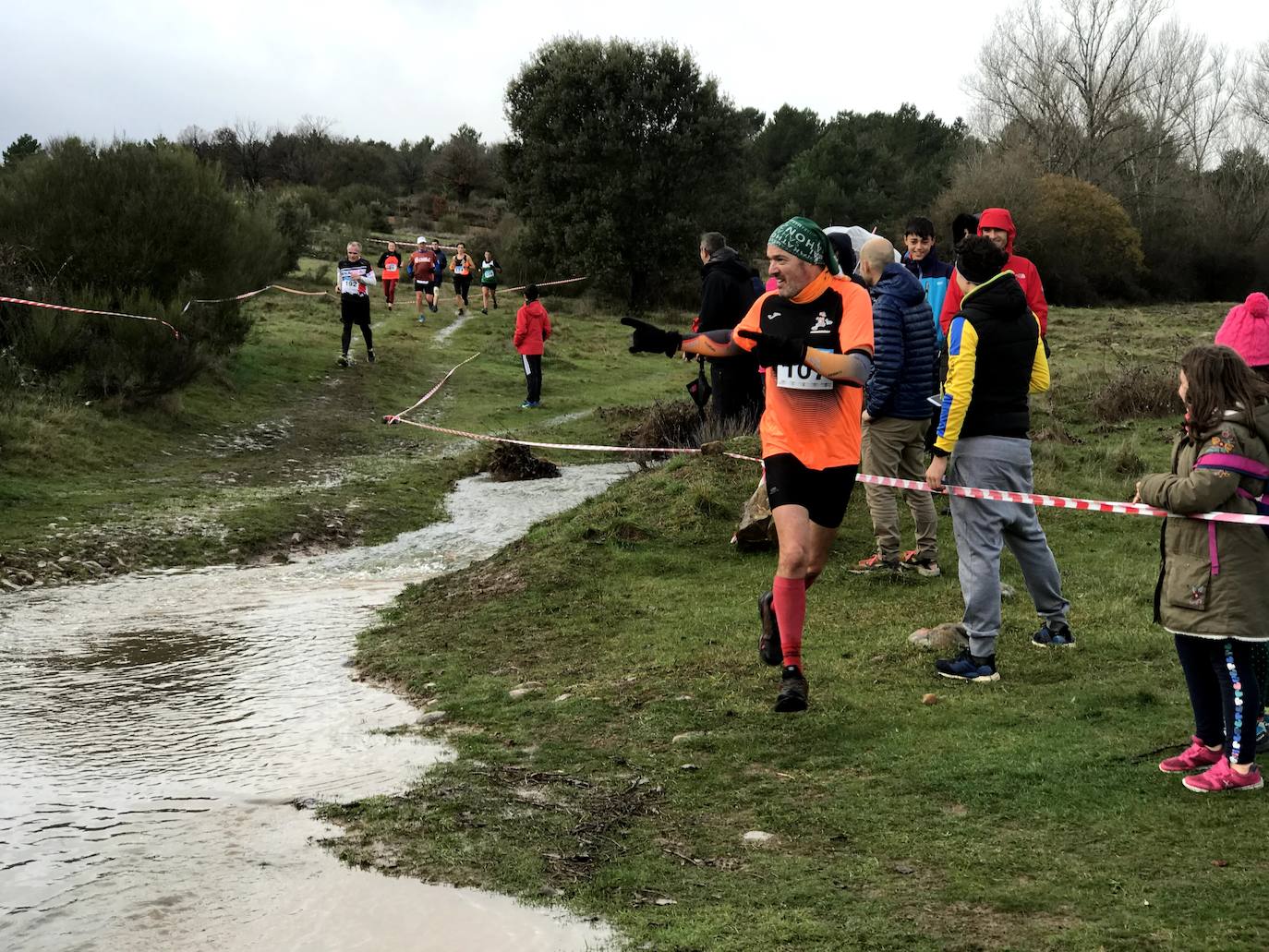 Fotos: Las mejores imágenes del Cross Navideño de Lorenzana
