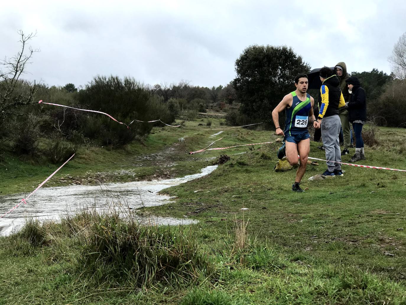 Fotos: Las mejores imágenes del Cross Navideño de Lorenzana