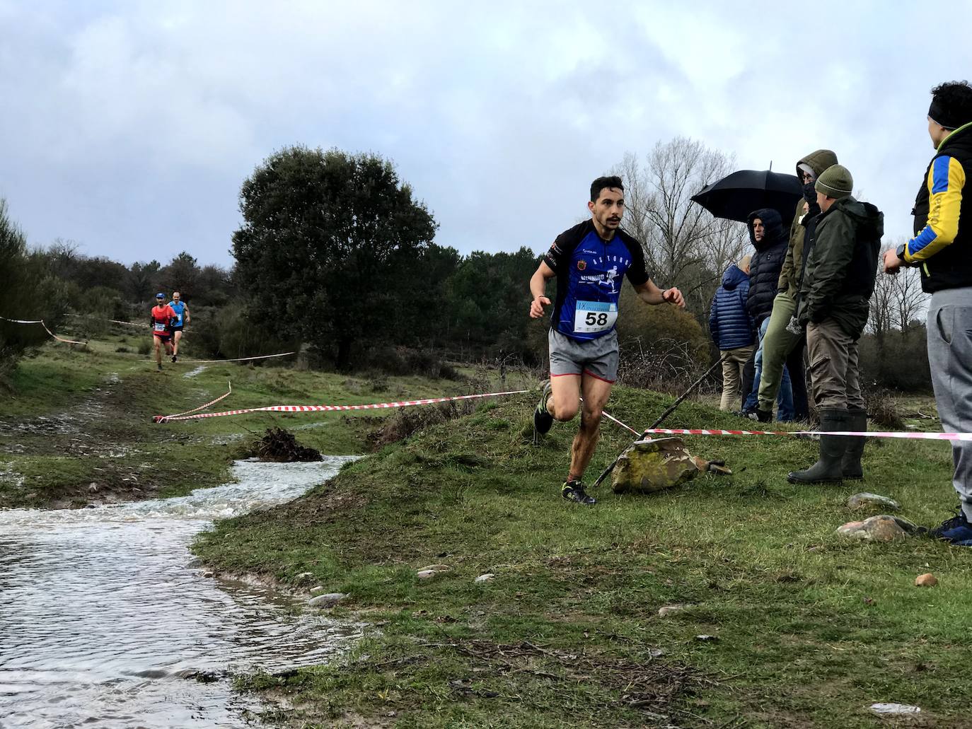 Fotos: Las mejores imágenes del Cross Navideño de Lorenzana
