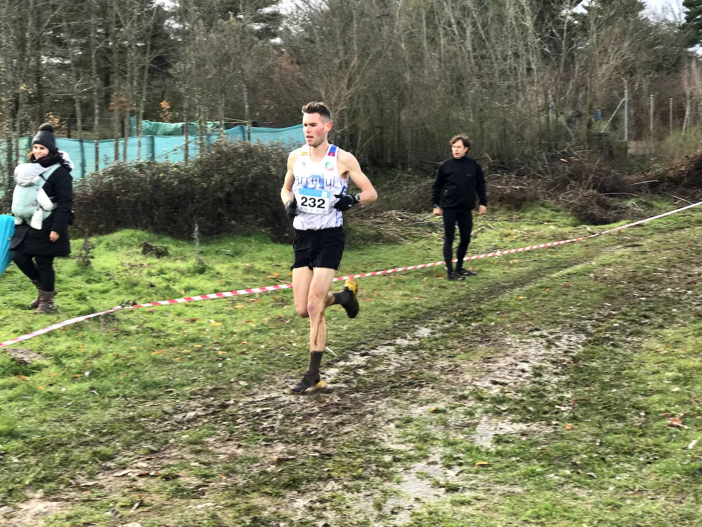 Fotos: Las mejores imágenes del Cross Navideño de Lorenzana