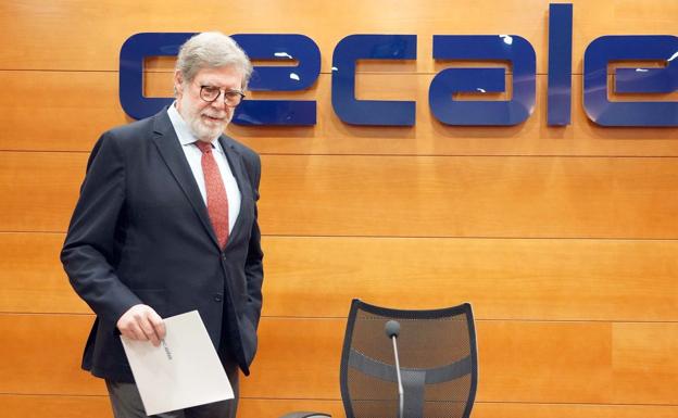 El presidente de Cecale, durante la rueda de prensa de este lunes.