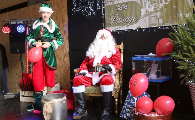 Galería. Hasta Nochebuena estará Papa Noel en León.