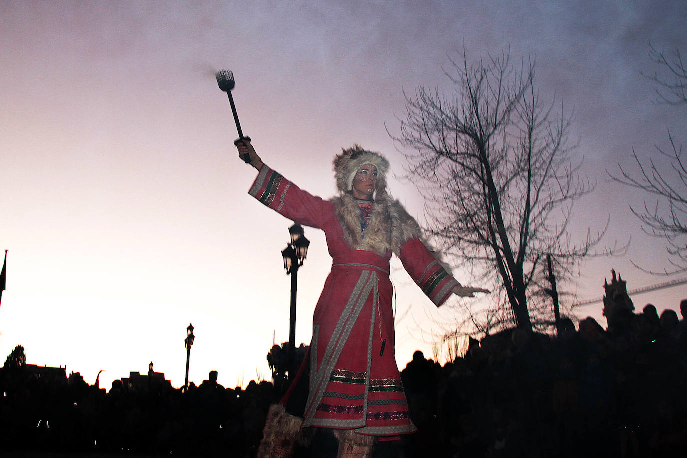 Espectáculos de diferentes compañías han formado parte por unas horas de la corte de los Magos de Oriente