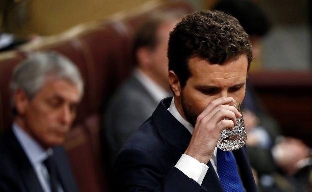 FOTO: Casado, este martes, durante la última sesión del debate de investidura | VÍDEO: Casado acusa a Sánchez de ser el hombre de paja del nacionalismo. 