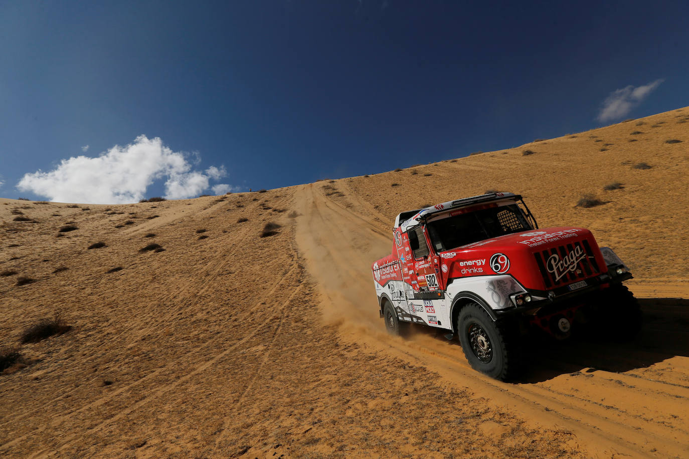 Estas son algunas de las mejores imágenes del Rally Dakar en la etapa correspondiente a este jueves. 