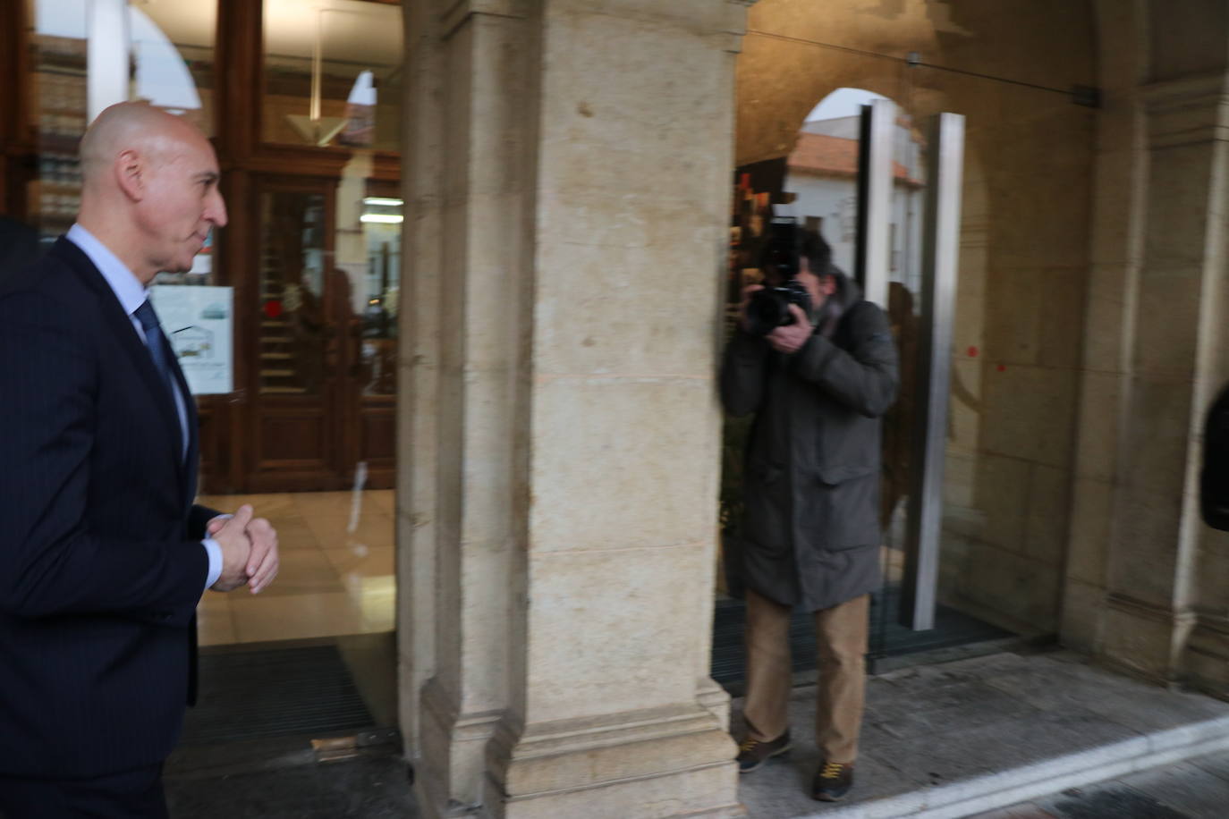 Fotos: Primer encuentro entre el alcalde de León, José Antonio Diez y el presidente de la Junta, Alfonso Fernández Mañueco