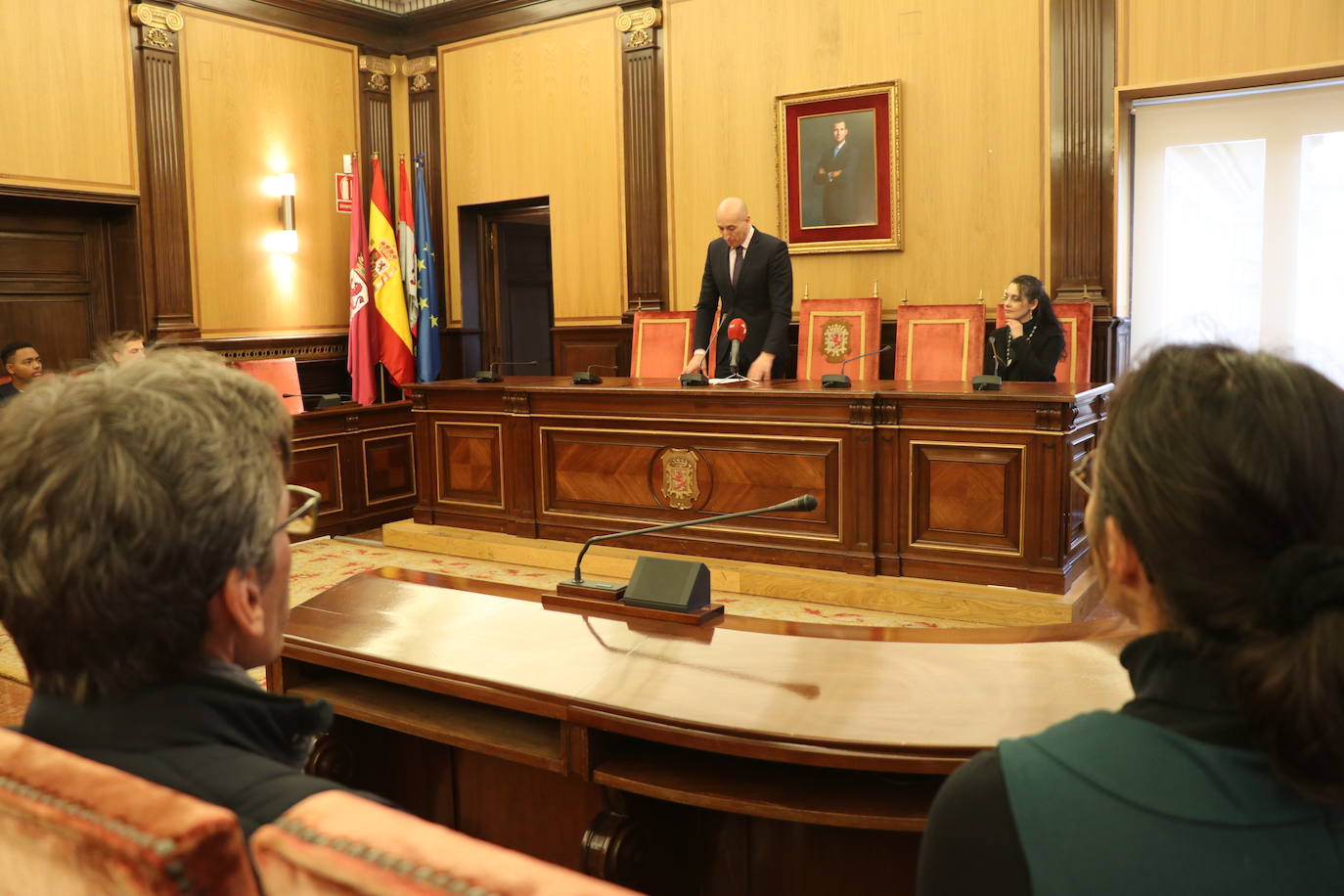 Fotos: Recepción de estudiantes franceses en el Ayuntamiento de León