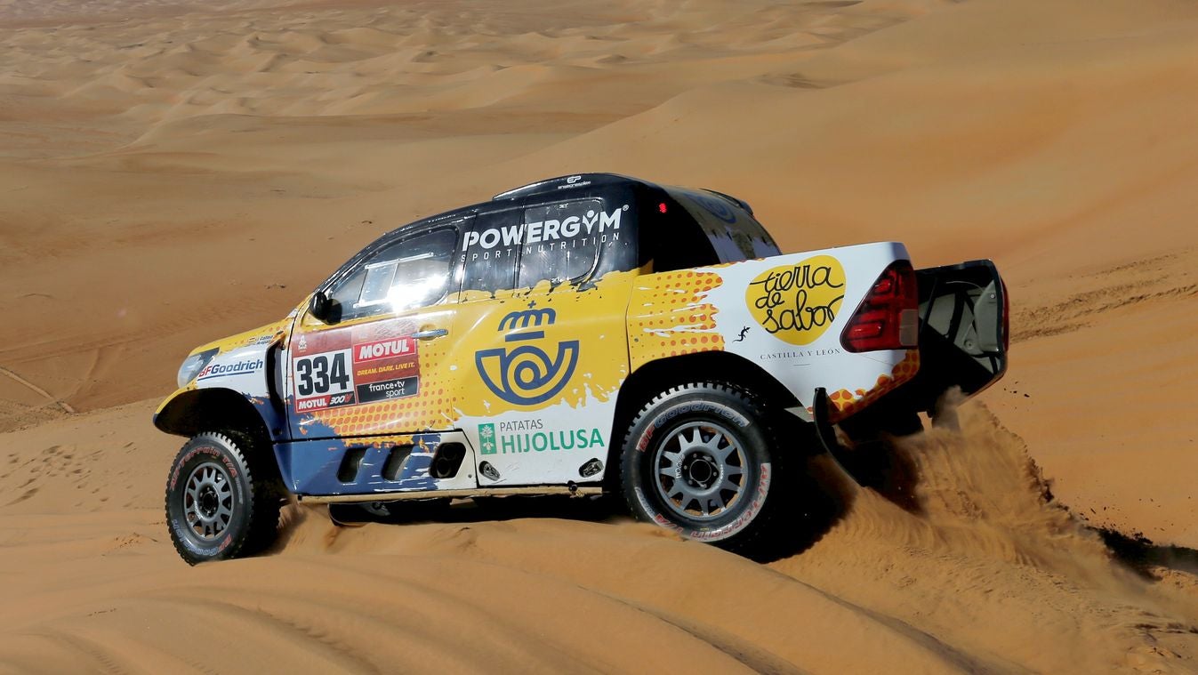 Sereno, feliz y con el orgullo de la misión cumplida Jesús Calleja descansa, siempre entre comillas, en su León natal tras finalizar su participación en el rally más duro del mundo, el Dakar.