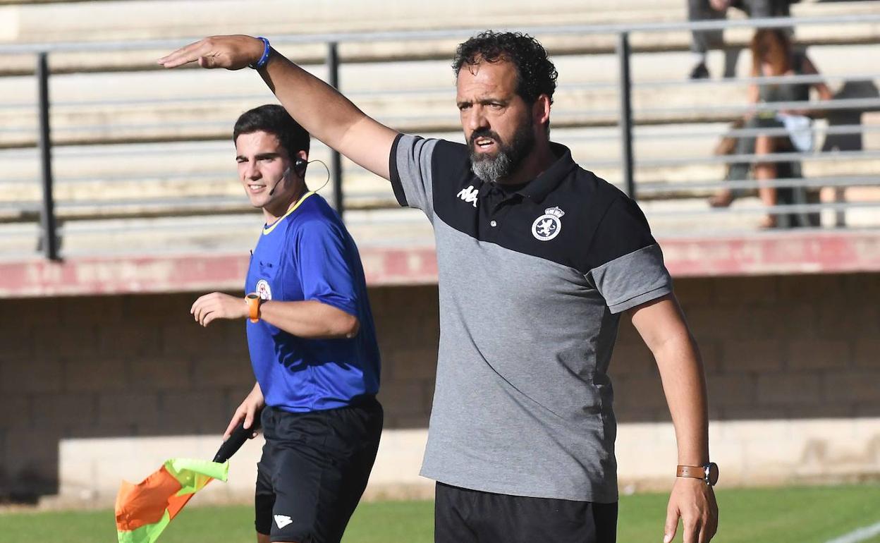 Ramón González, en un partido con el Júpiter.