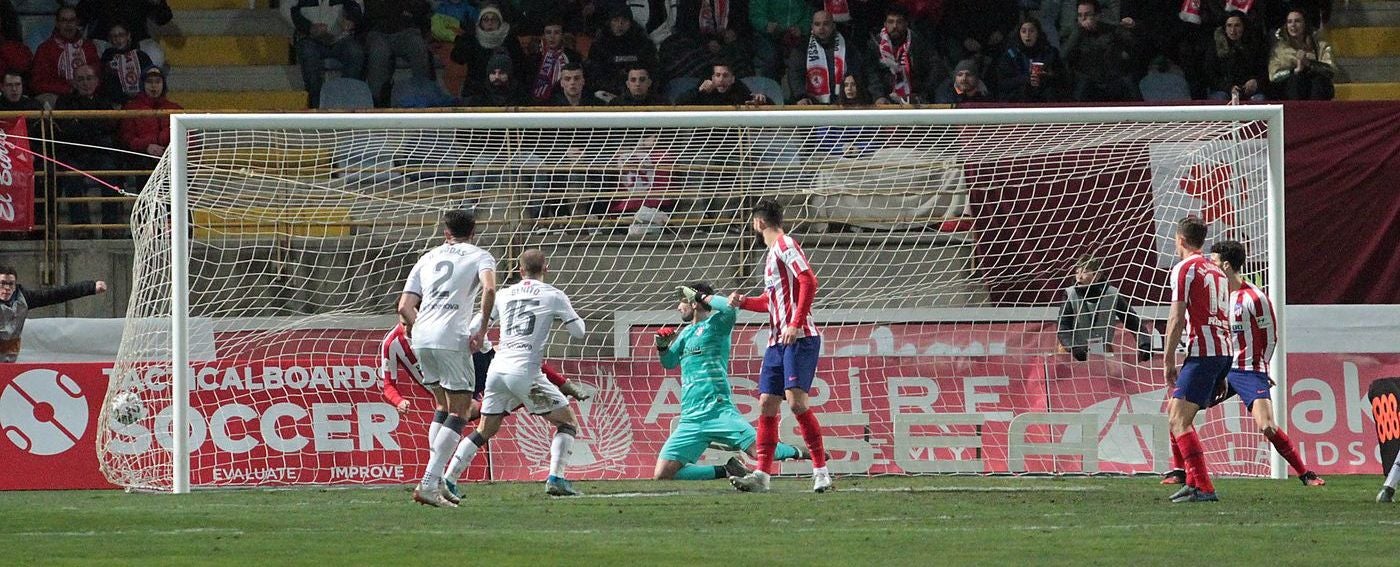 13.000 espectadores se citan en el Reino de León para disfrutar de un intenso encuentro entre la Cultural y el Atlético de Madrid.