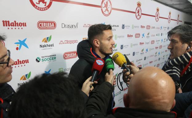 Saúl: «Es un momento duro, la afición y el club no se merecen todo esto»