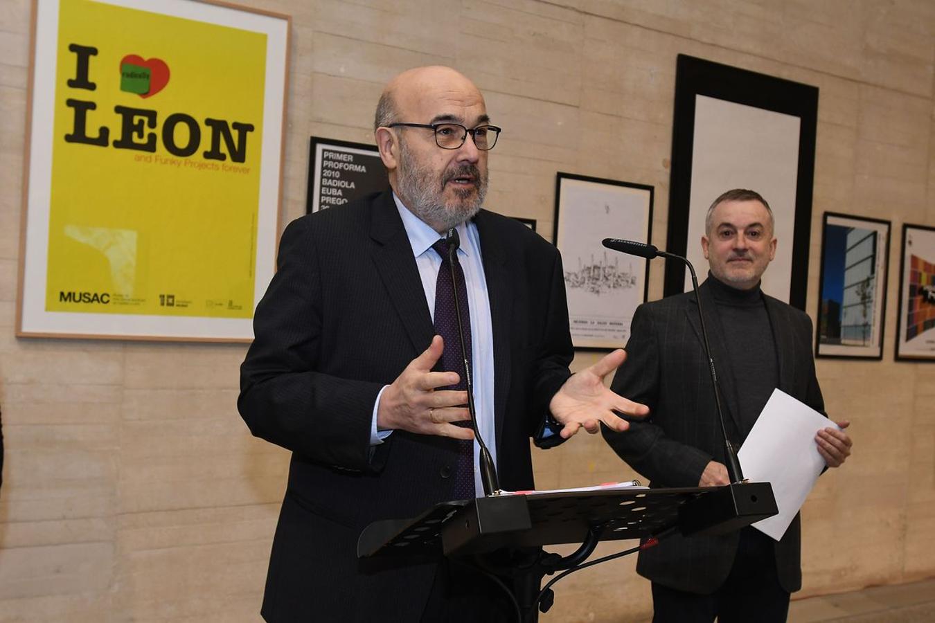 Exposición 'Cinco itinerarios con un punto de vista. Colección Musac'