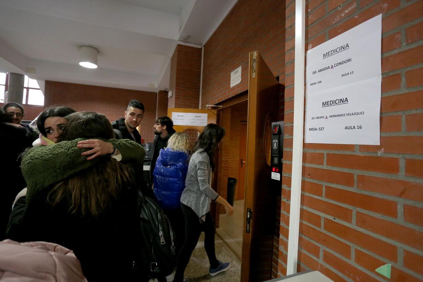 Un total de 1.187 aspirantes a una plaza de especialidades sanitarias afronta el examen de selección