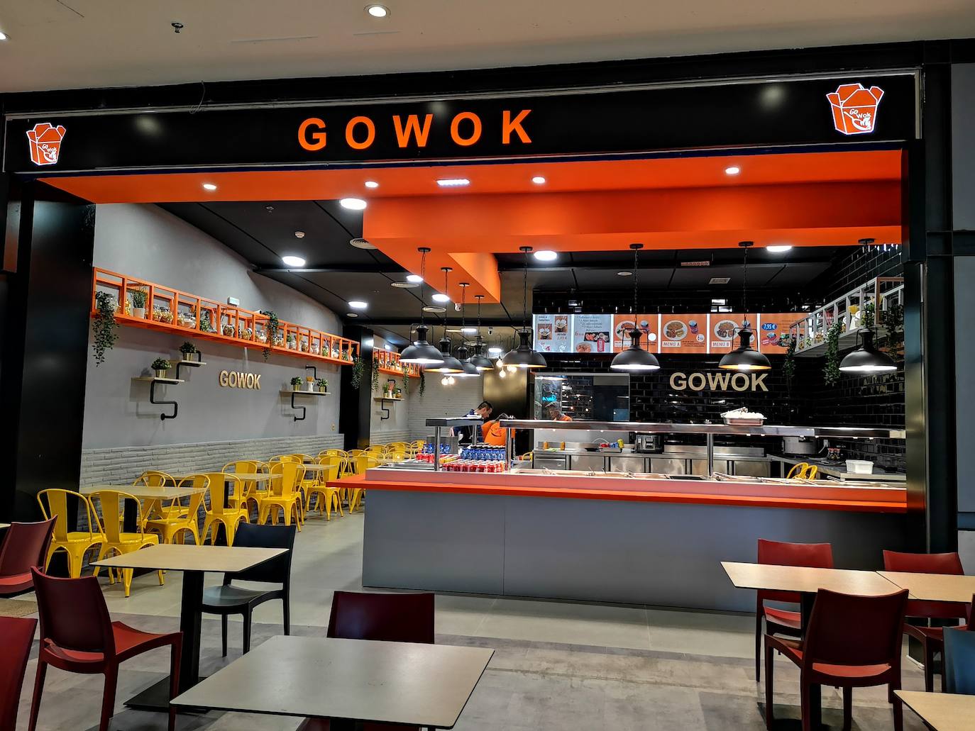 Fotos: Go Wok llega a Espacio León