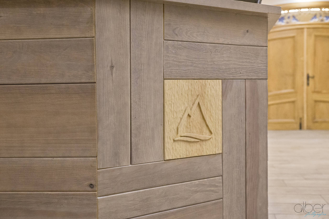 Ideal para una escapada en pareja o en familia, The Rock Suites&Spa ofrece un lugar idílico, un perfecto mirador hacia El Bierzo y unas instalaciones de auténtico lujo para disfrutar de momentos inolvidables.