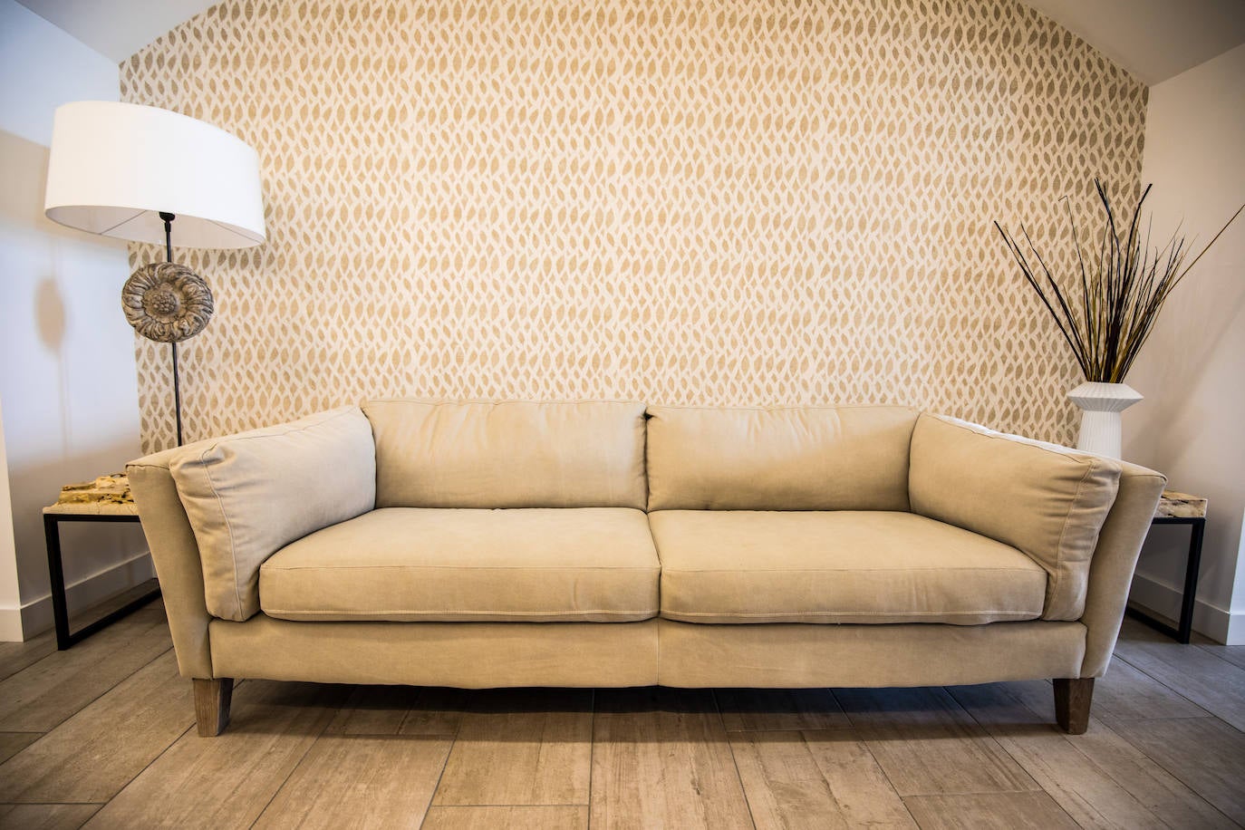 Ideal para una escapada en pareja o en familia, The Rock Suites&Spa ofrece un lugar idílico, un perfecto mirador hacia El Bierzo y unas instalaciones de auténtico lujo para disfrutar de momentos inolvidables.