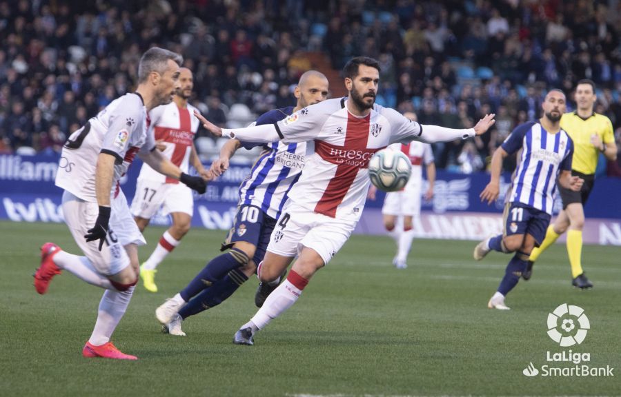 Fotos: Partido entre la Ponferradina y el Huesca