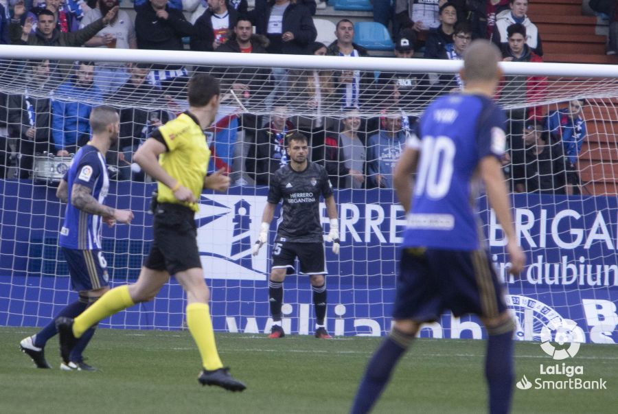 Fotos: Partido entre la Ponferradina y el Huesca