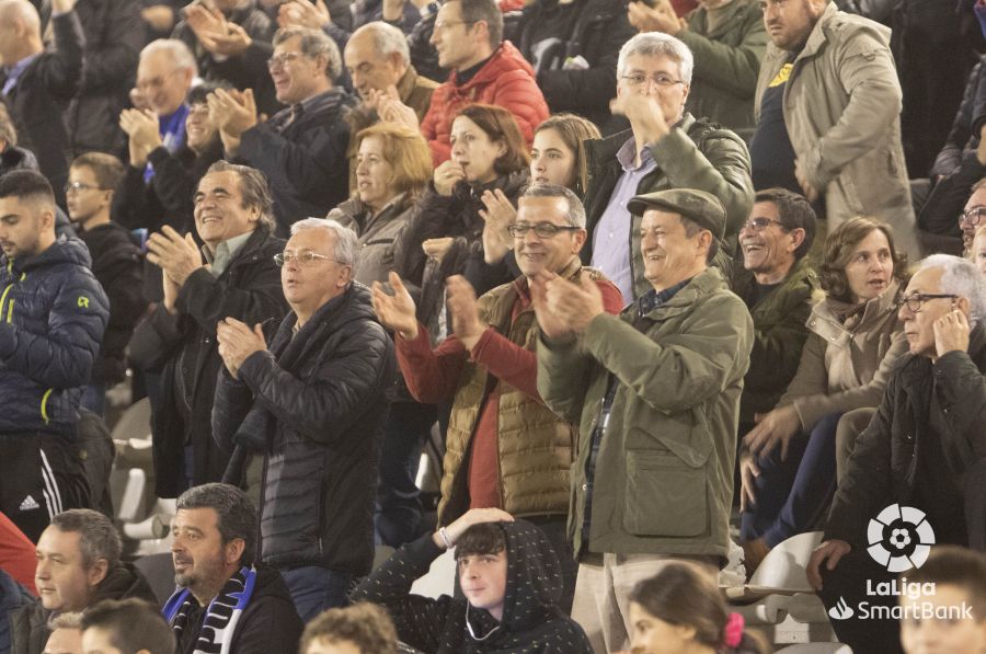 Fotos: Partido entre la Ponferradina y el Huesca