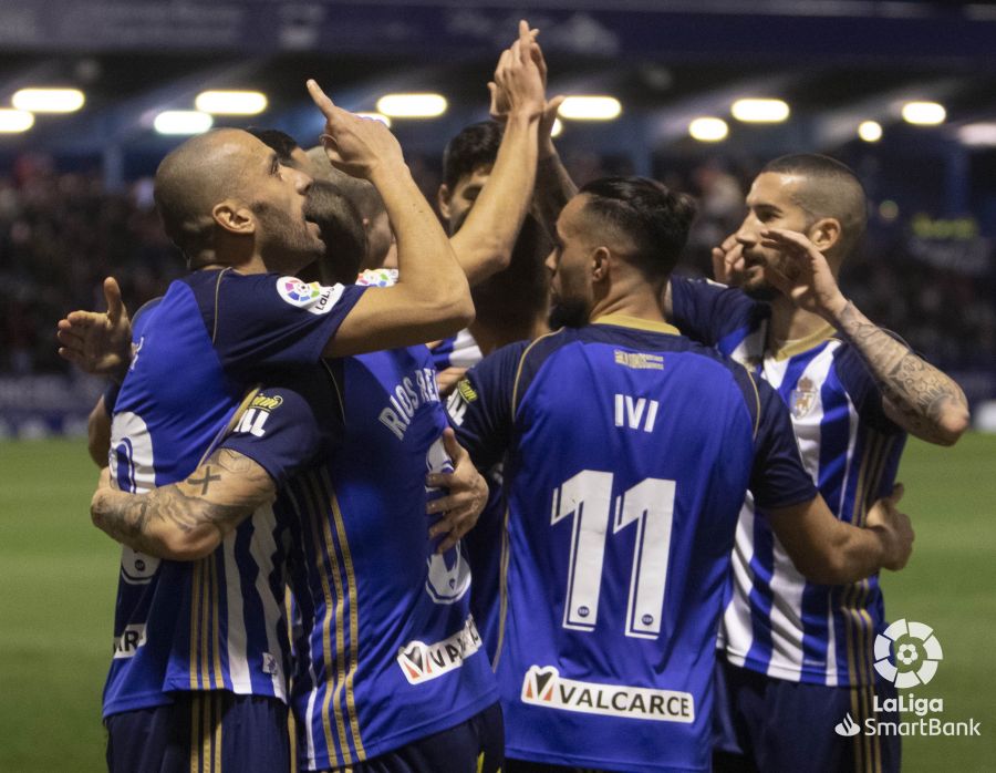 Fotos: Partido entre la Ponferradina y el Huesca