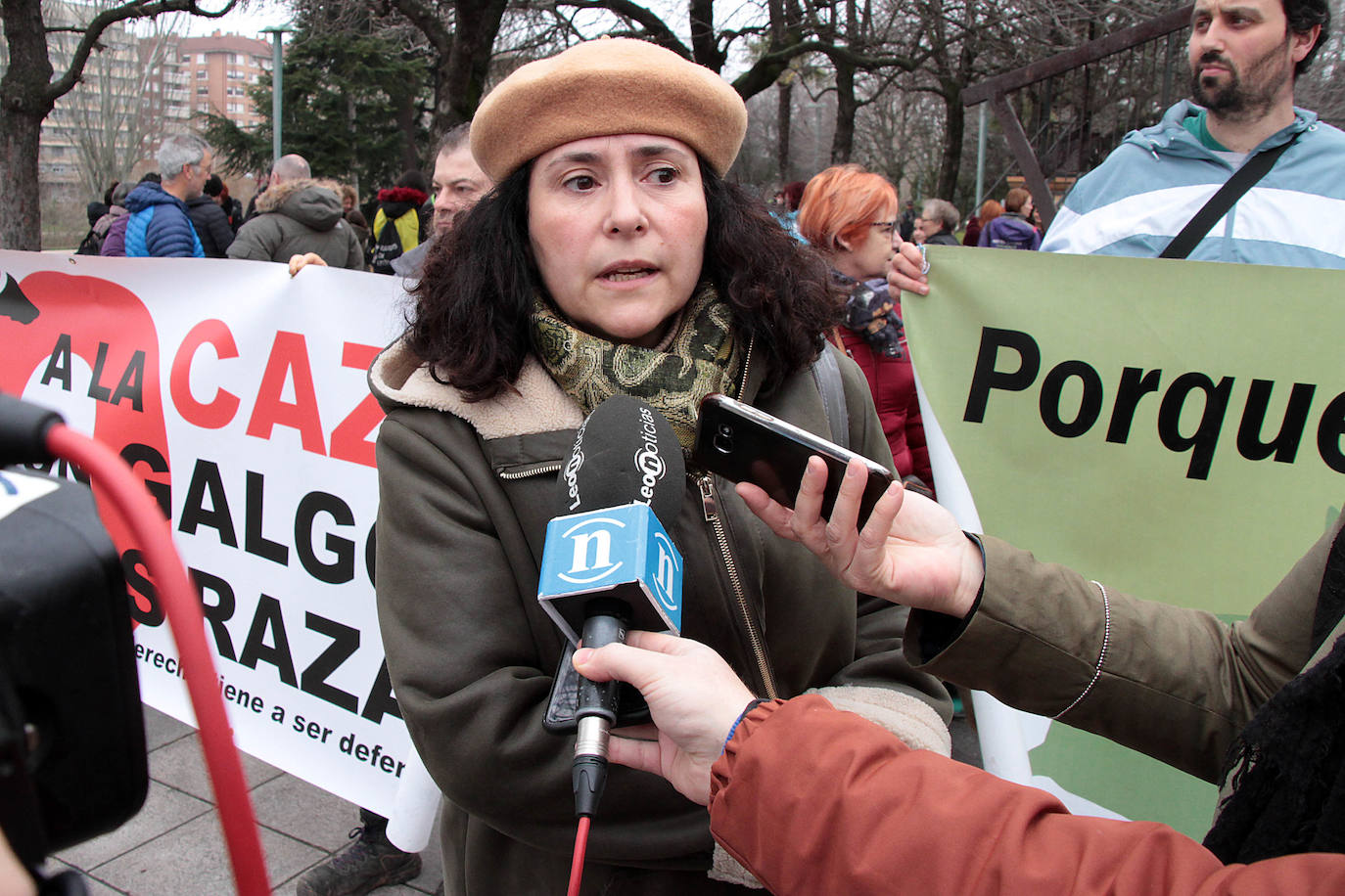 Fotos: Manifestación en contra de la caza con galgos en León