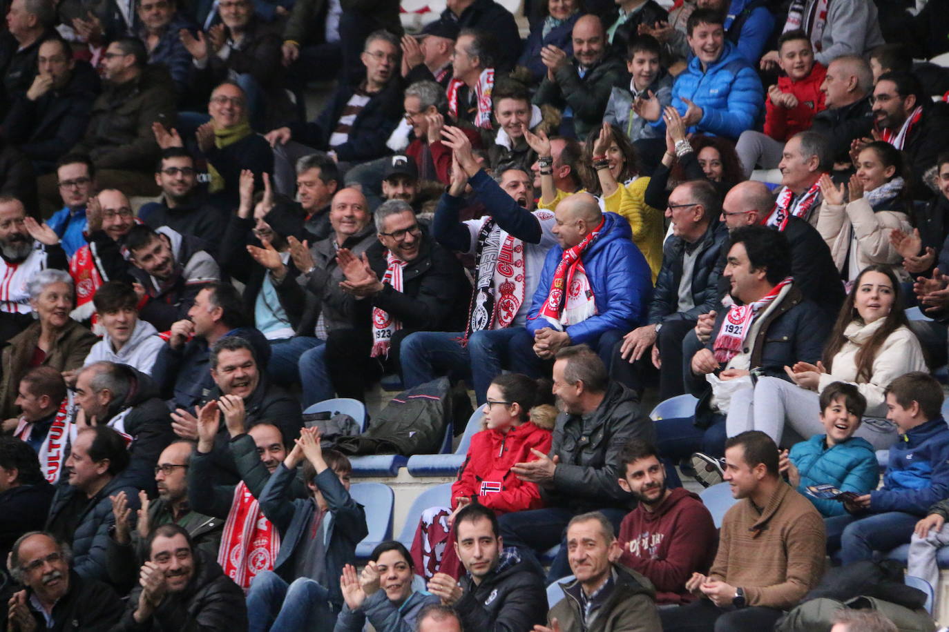 Las imágenes del público asistente al partido entre la Cultural y el Logroñés.