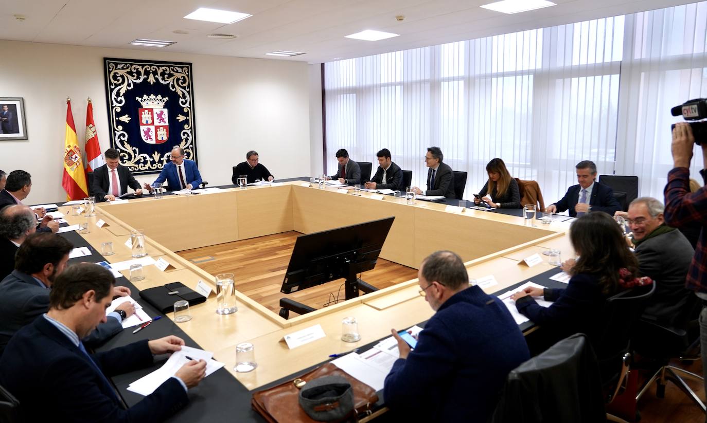 Fotos: Reunión del Patronato de la Fundación Villalar-Castilla y León