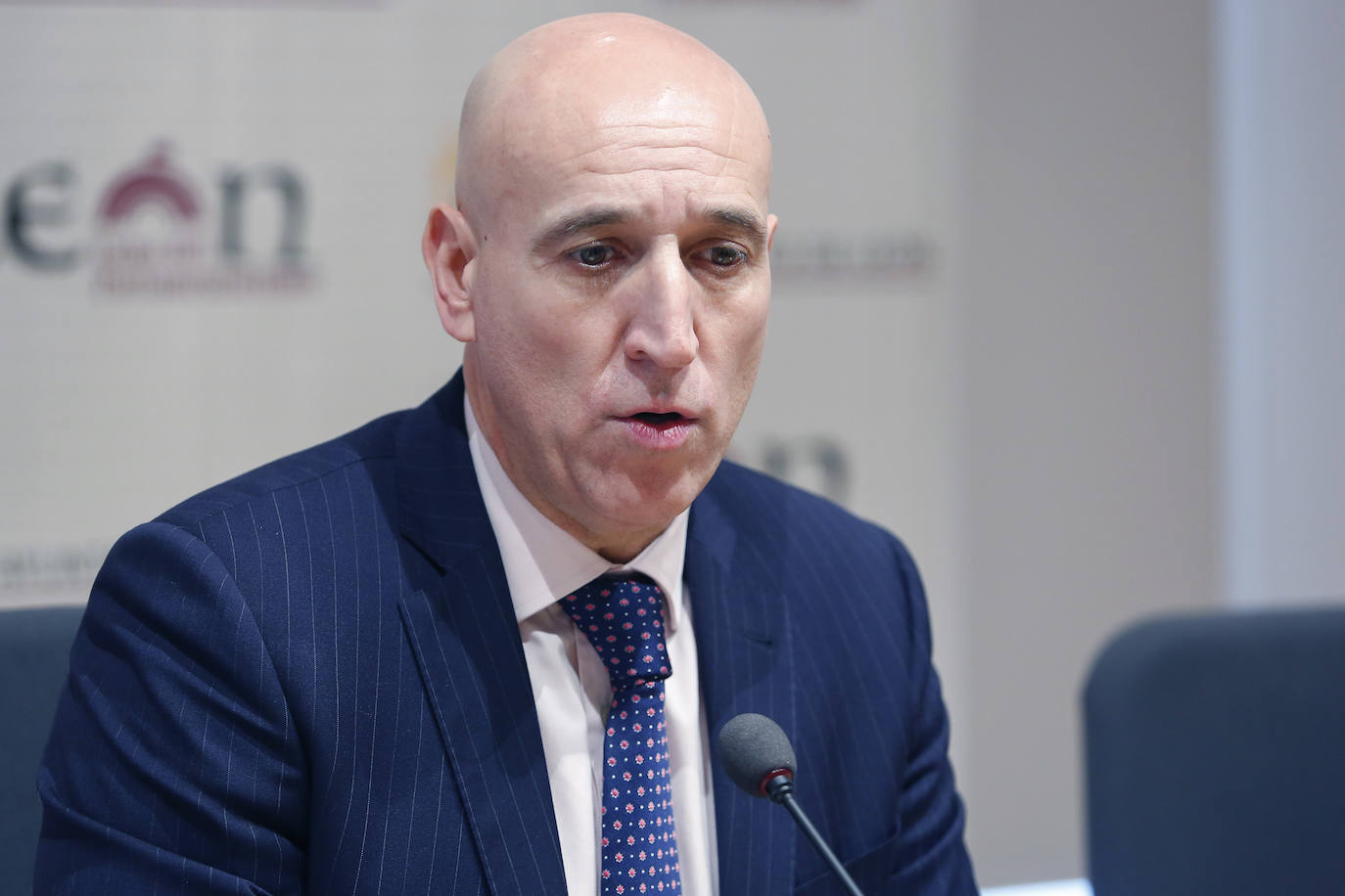 Reprsentantes sindicales durante el encuentro mantenido con el alcalde de León.