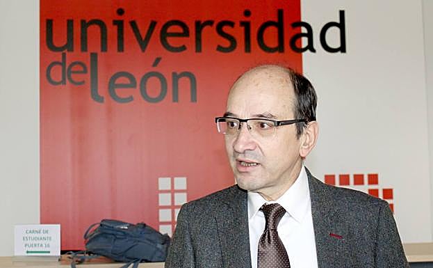 El candidato Juan José Fernández, durante el acto. 