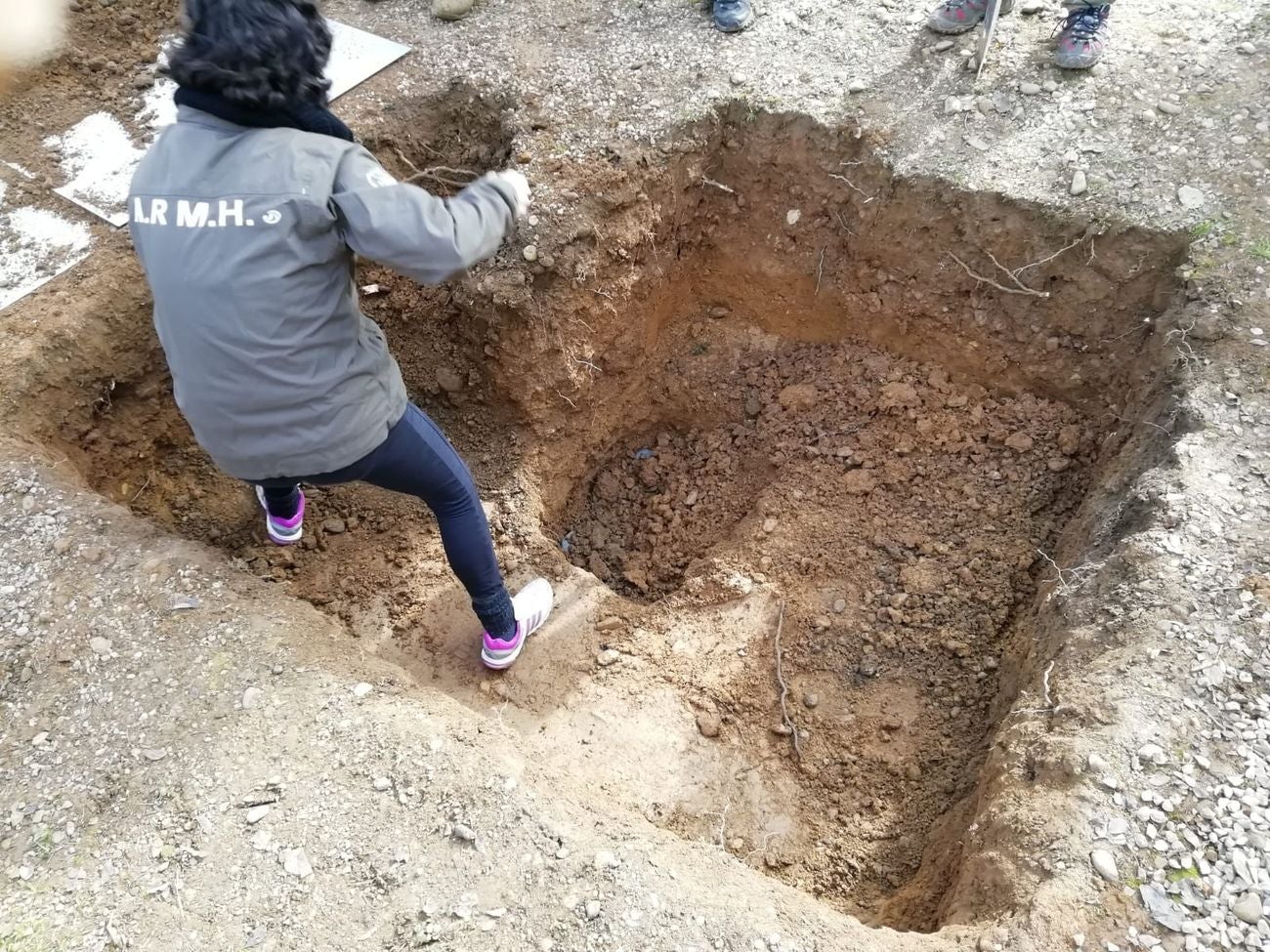 La Asociación para la Recuperación de la Memoria Histórica localiza los restos del joven manchego represaliado durante la dictadura franquista y muerto en la cárcel provincial de León. Almena fue acusado sin pruebas de haber convivido y colaborado con guerrilleros.