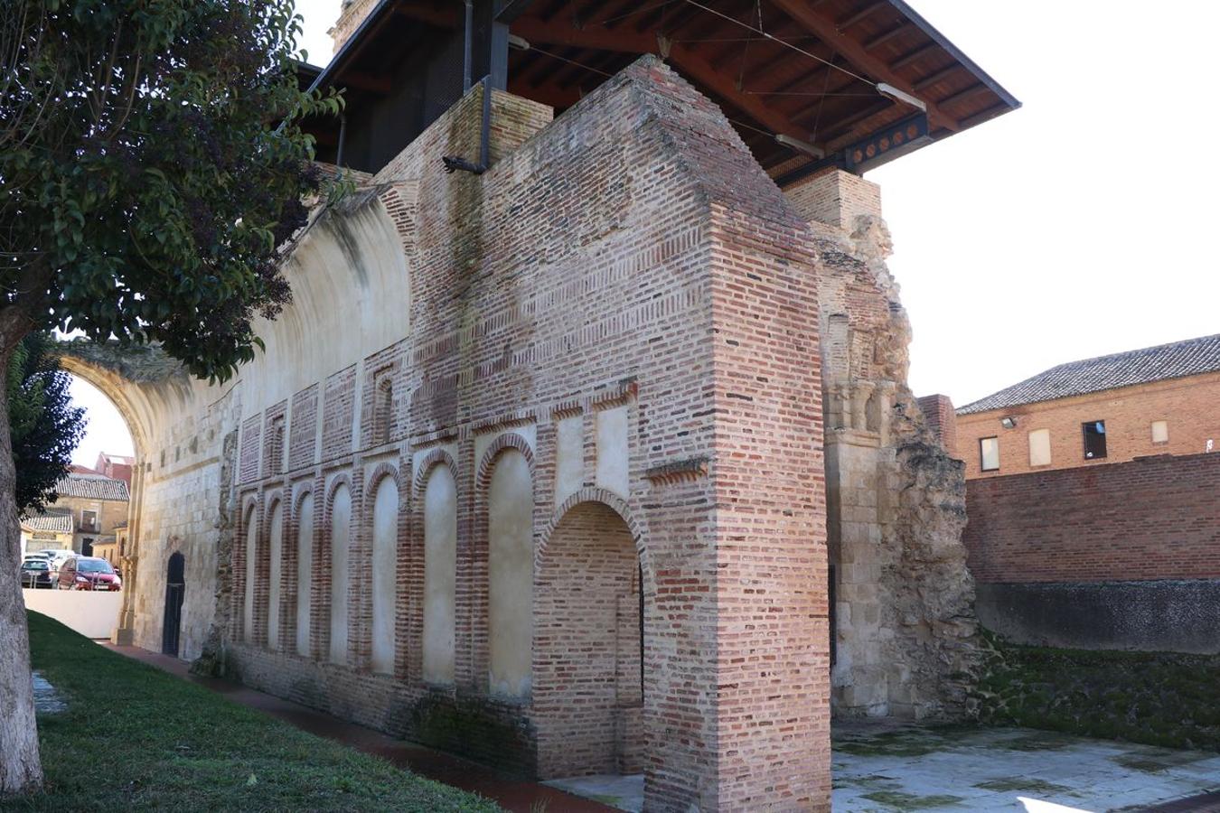 Muro norte de la capilla de San Mancio