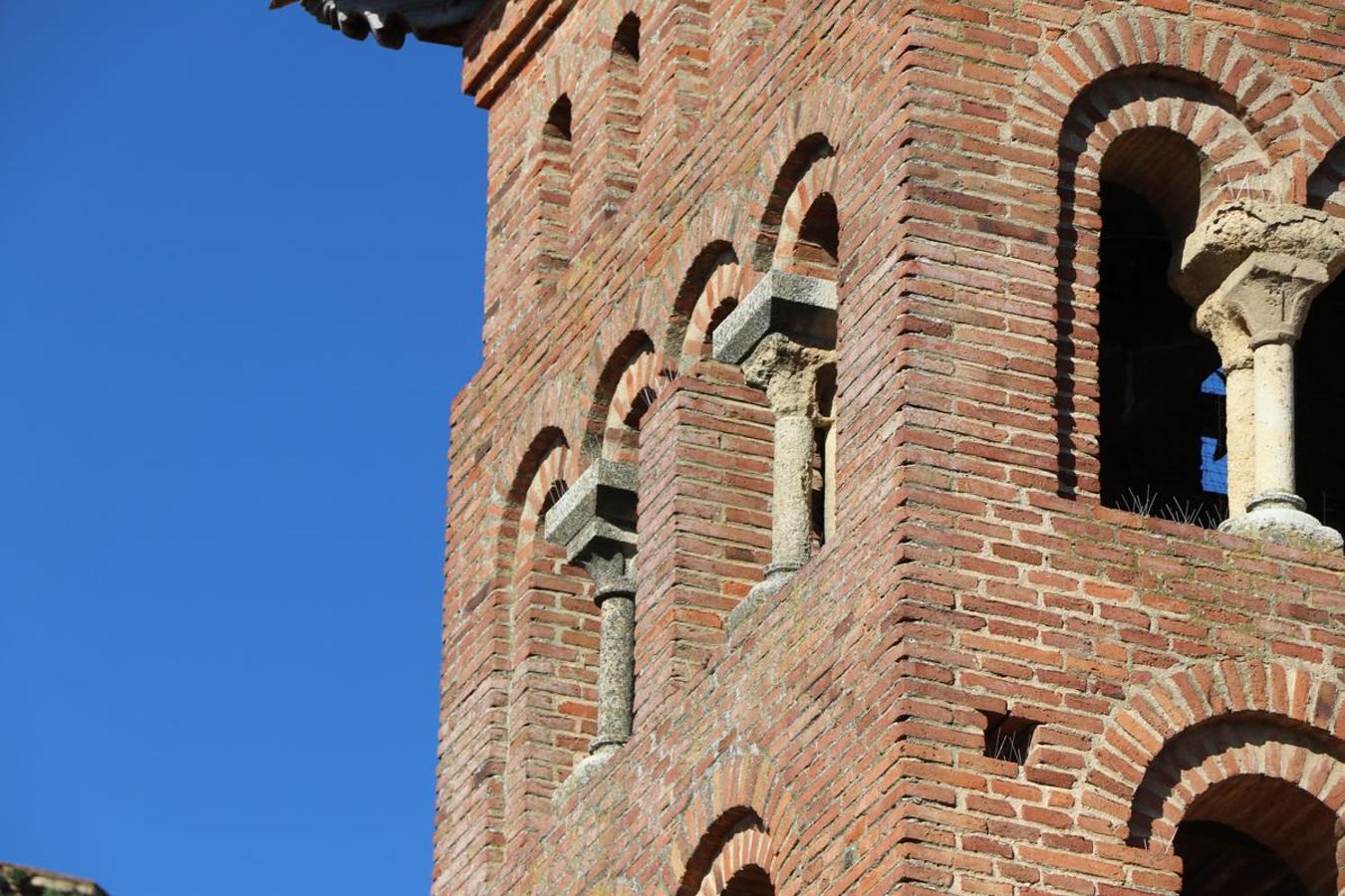 Iglesia de San Tirso