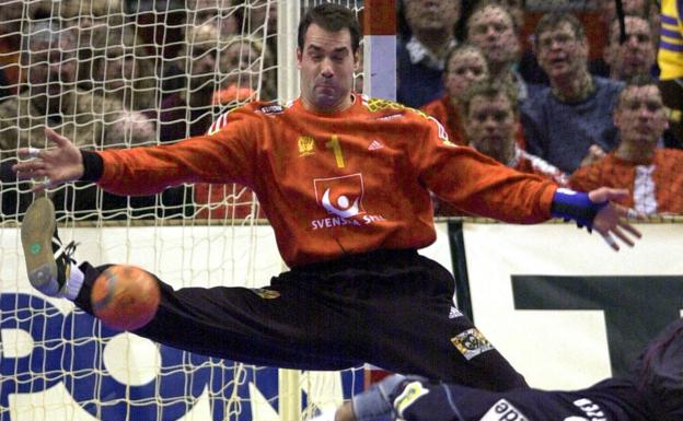 Svensson, un «enamorado» del balonmano español que respeta la «intensidad» del Abanca Ademar