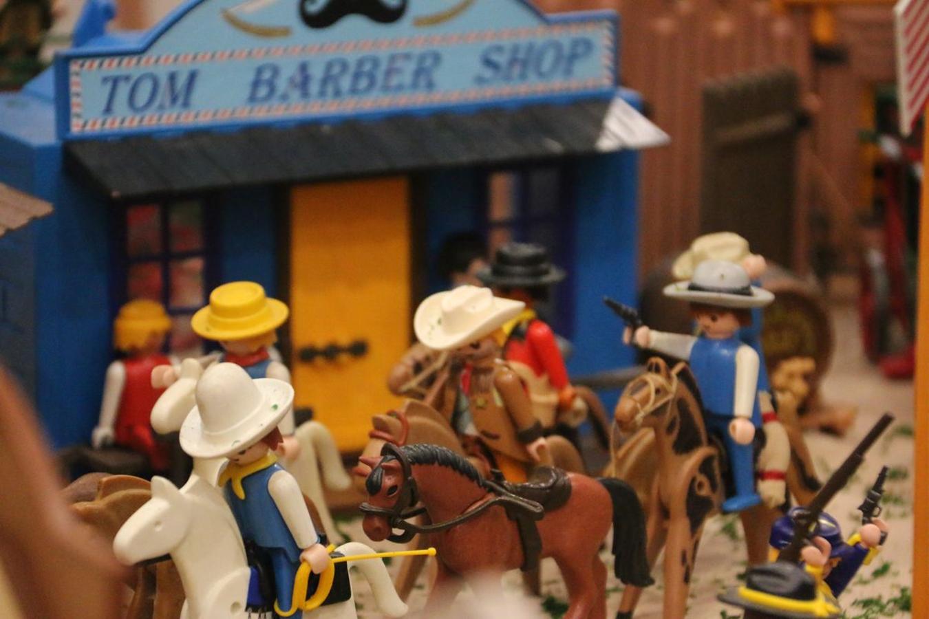 Más de 12.000 piezas de Playmobil dan forma a esta exposición.