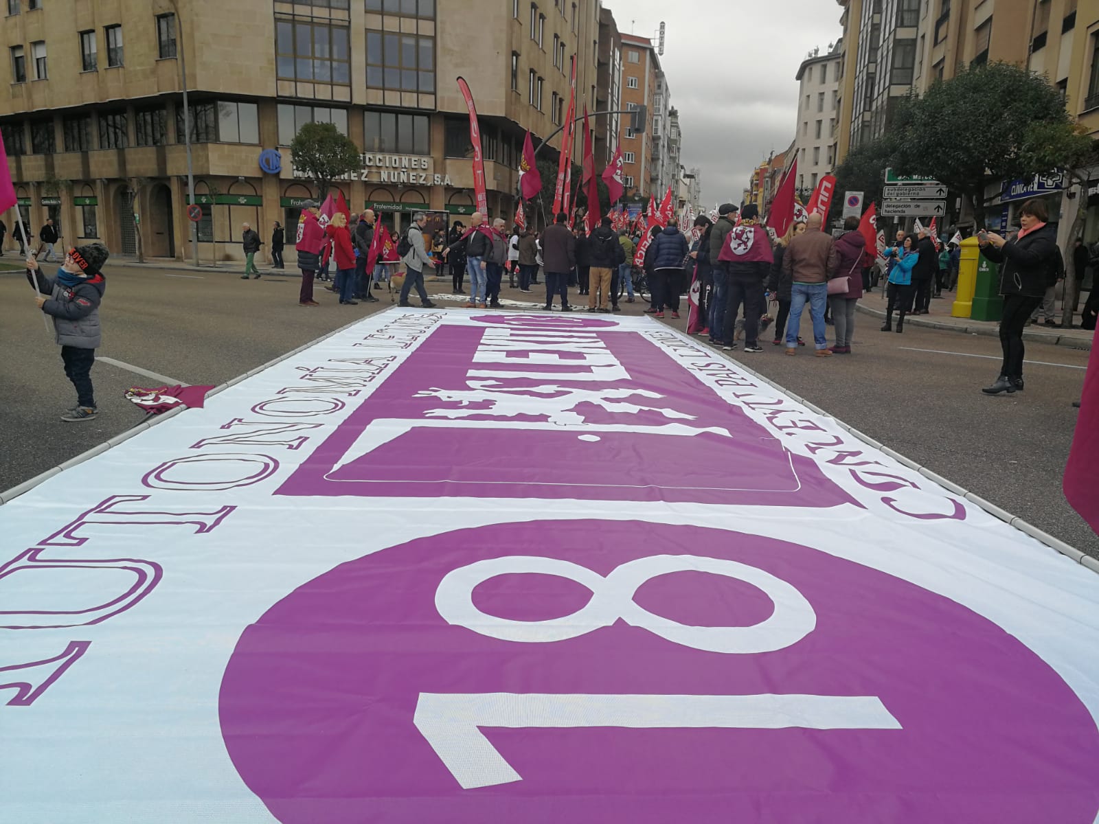 Asociaciones y colectivos preparan la puesta en marcha de la gran manifestación del 16F.