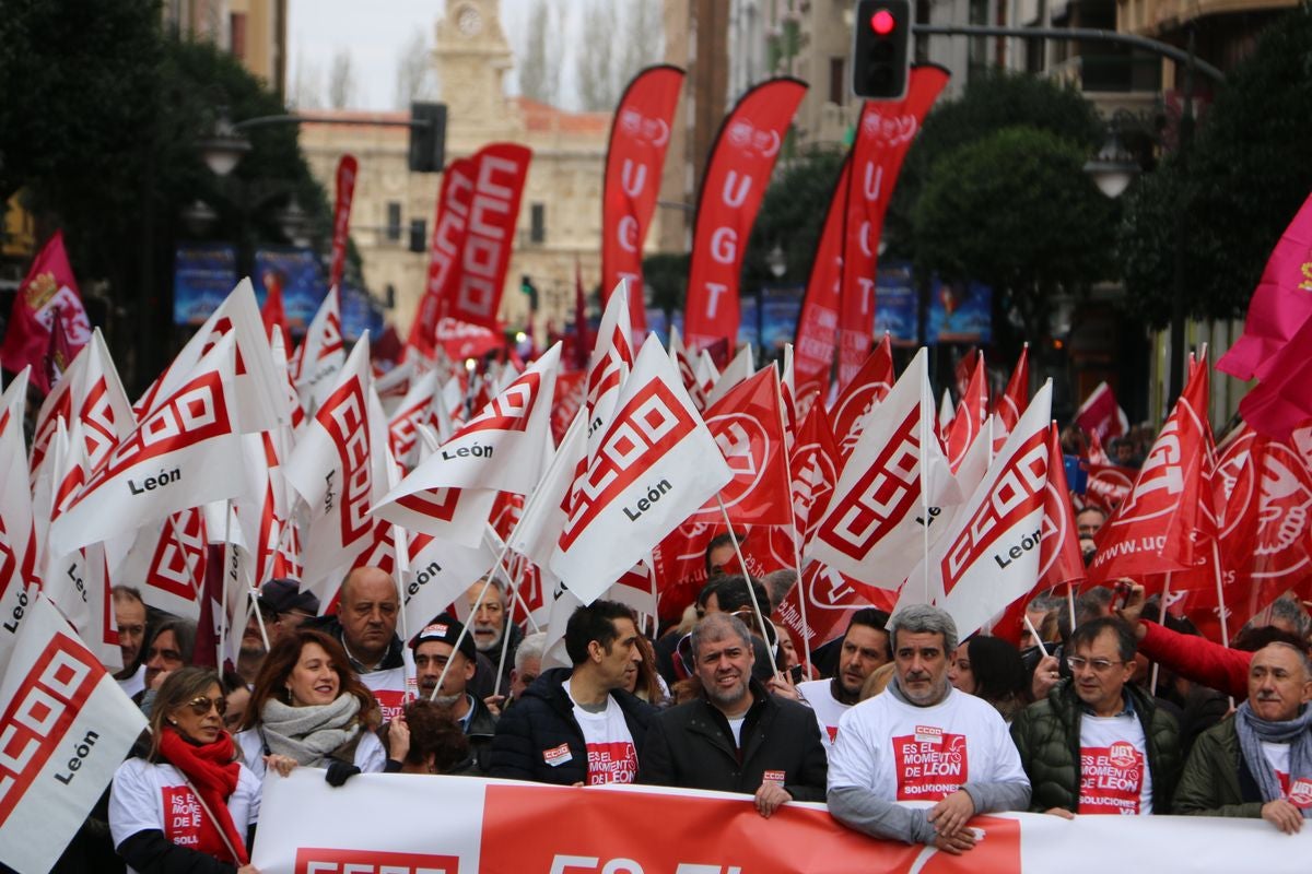 Fotos: La sociedad leonesa se suma a la manifestación del 16F